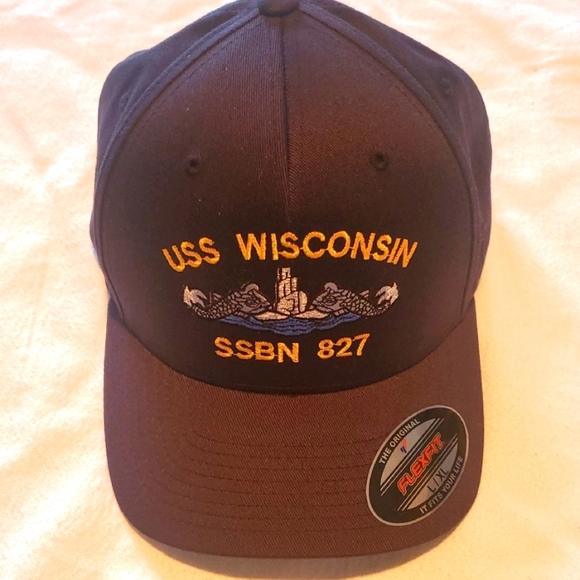 FlexFit USS Wisconsin Navy Sz. L-XL Cap NWT - Picture 1 of 4